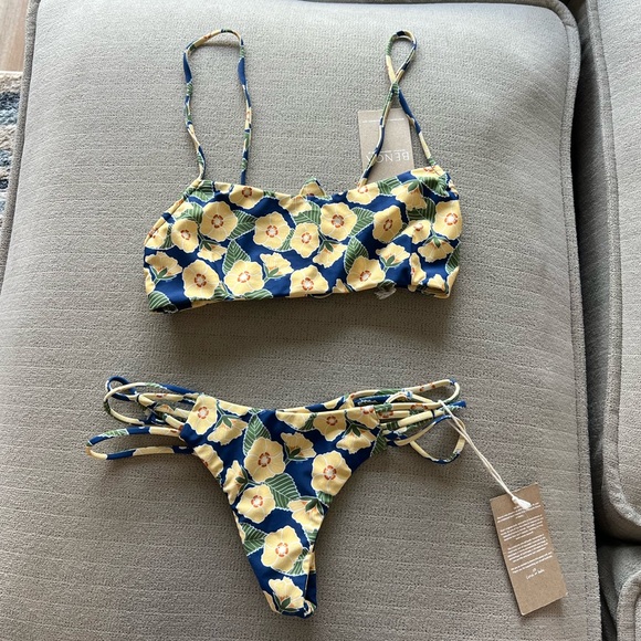 Benoa Swim Ilima set - Ally top & Ozzie Bottoms LARGE - Picture 1 of 7